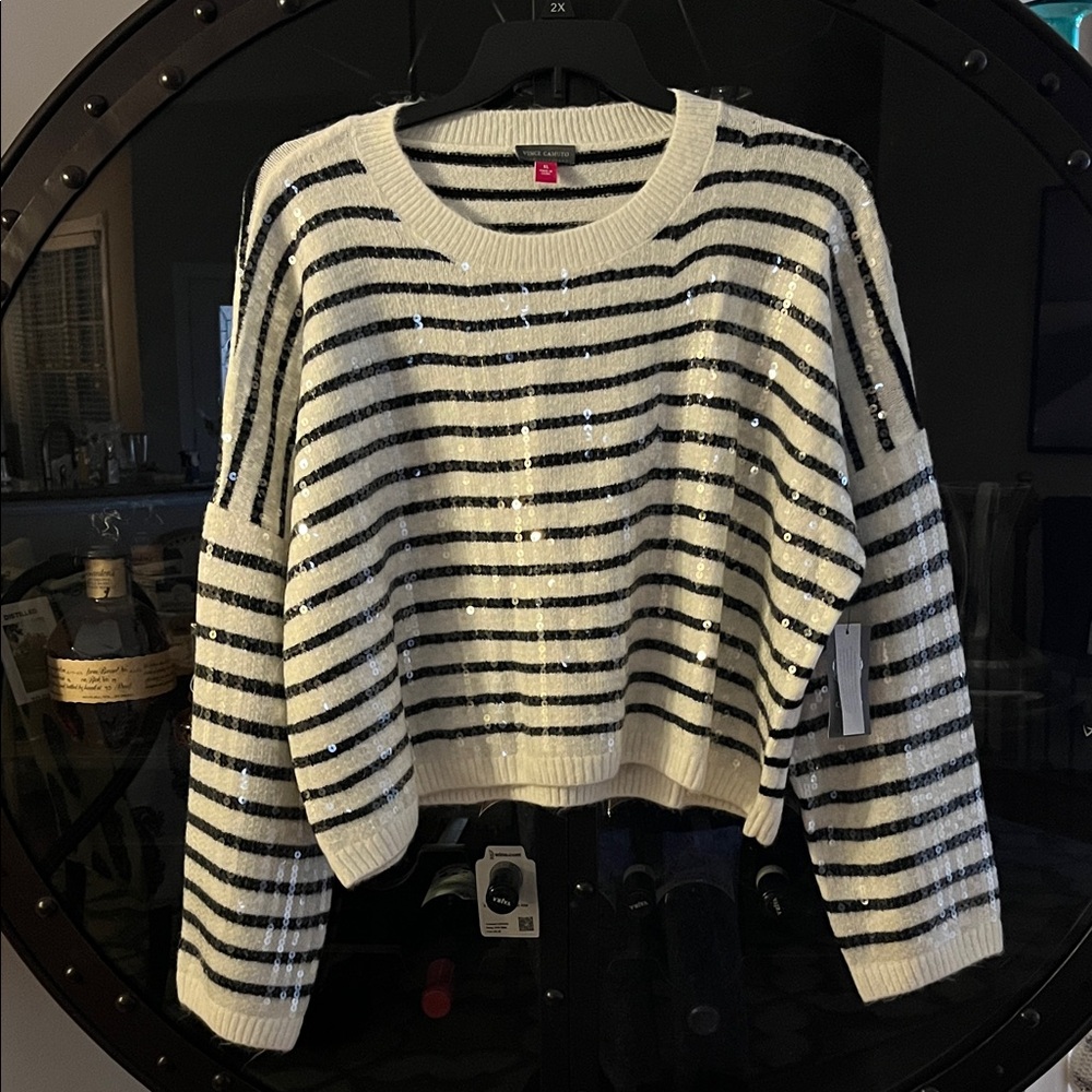 Vince Camuto Elegant Casual Sweater with shimmer! Slightly Cropped for style!